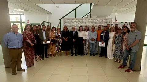 La Mesa de la Población aborda la implementación del Sello de Garantía y el Observatorio Rural La Mesa de la Población aborda la implementación del Sello de Garantía y el Observatorio Rural