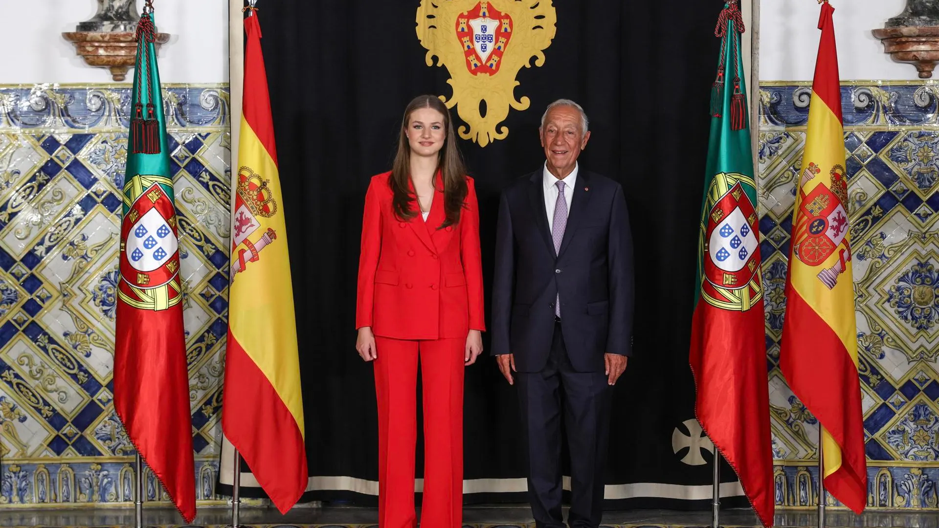 La princesa Leonor junto al presidente de Portugal, Marcelo Rebelo de Sousa La princesa Leonor junto al presidente de Portugal, Marcelo Rebelo de Sousa