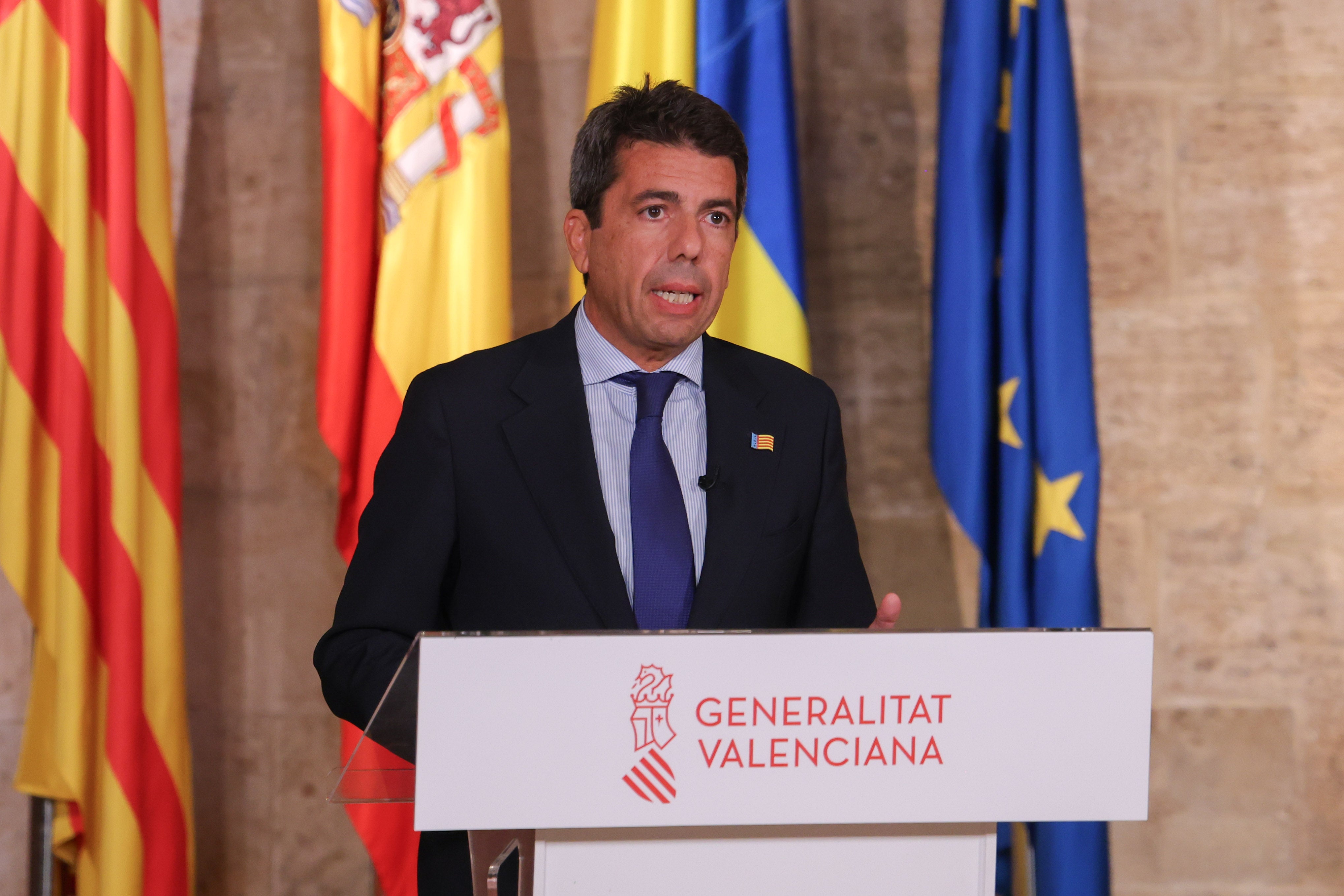 Sigue en directo la comparecencia de Carlos Mazón desde Palau de la Generalitat tras la ruptura con VOX Sigue en directo la comparecencia de Carlos Mazón desde Palau de la Generalitat tras la ruptura con VOX