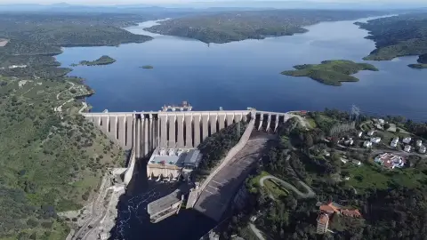 Iberdrola accede a ayudas por valor de 45 millones para su 'megaproyecto' de bombeo hidroléctrico 'Alcántara II' Iberdrola accede a ayudas por valor de 45 millones para su 'megaproyecto' de bombeo hidroléctrico 'Alcántara II'