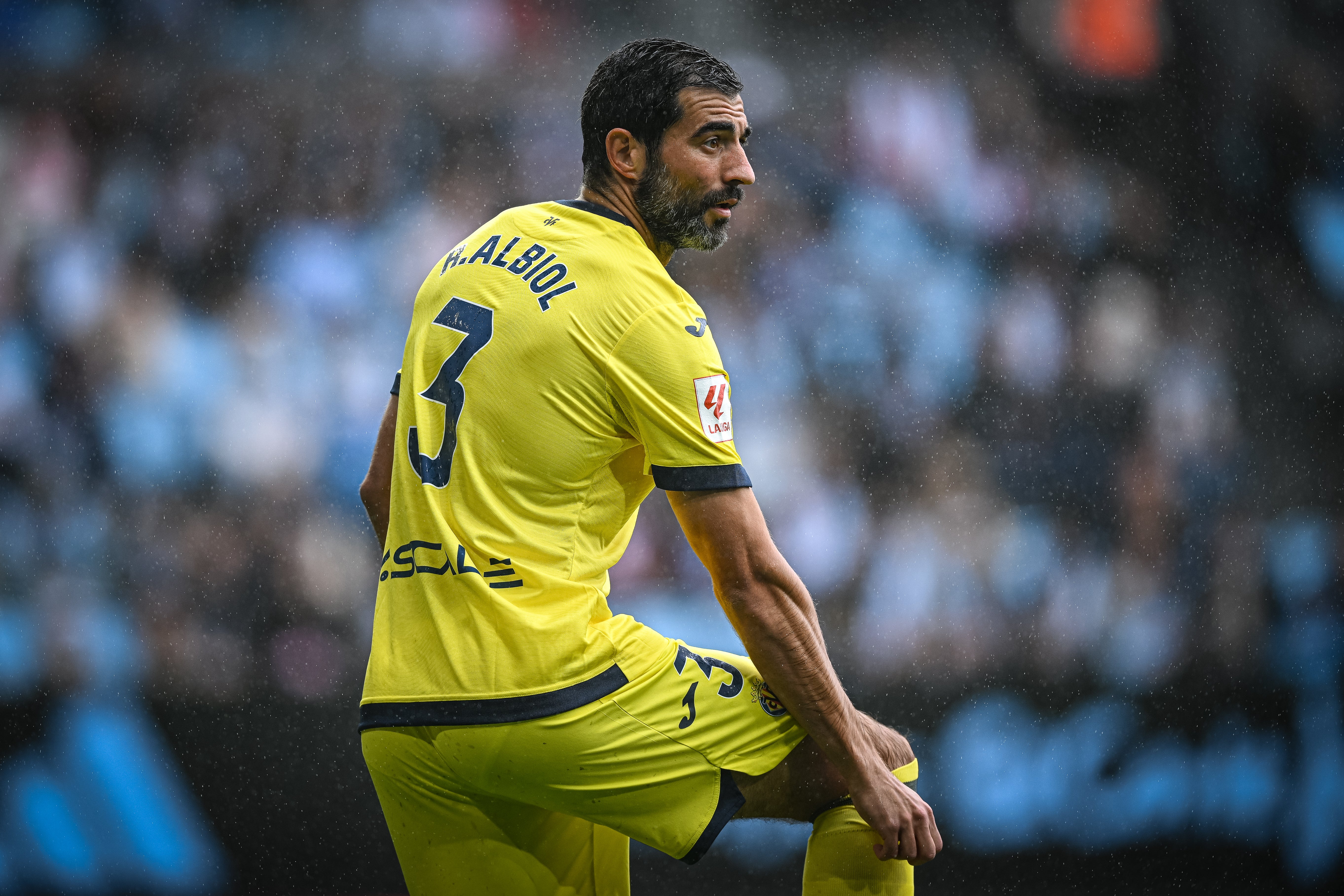 Albiol renueva una campaña más con el Villarreal Albiol renueva una campaña más con el Villarreal