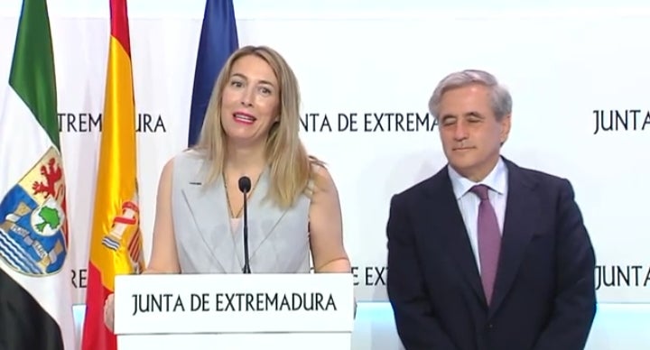 Higuero se queda como Consejero, deja Vox, y Guardiola rechaza adelantar elecciones y mociones de confianza y censura Higuero se queda como Consejero, deja Vox, y Guardiola rechaza adelantar elecciones y mociones de confianza y censura