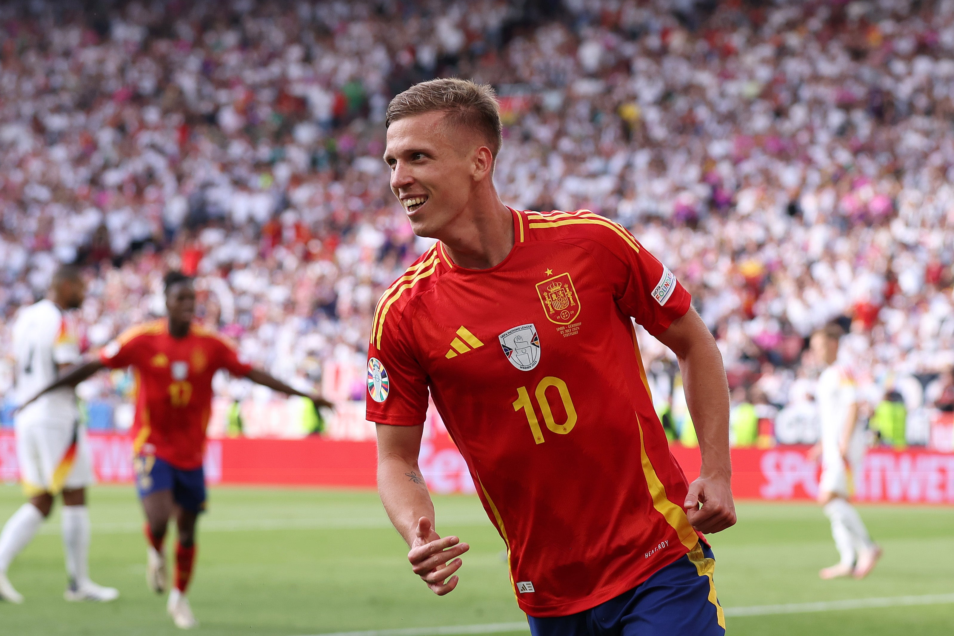 Dani Olmo: "Sentimos el apoyo de 48 millones desde España" Dani Olmo: "Sentimos el apoyo de 48 millones desde España"