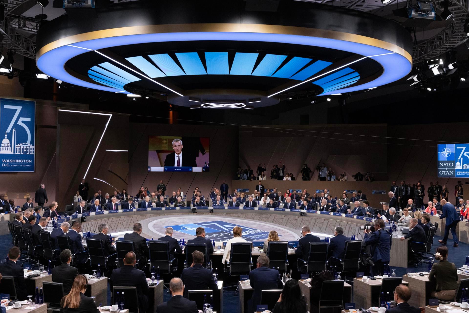 China advierte a la OTAN de "consecuencias" si la considera un "enemigo hipotético" China advierte a la OTAN de "consecuencias" si la considera un "enemigo hipotético"