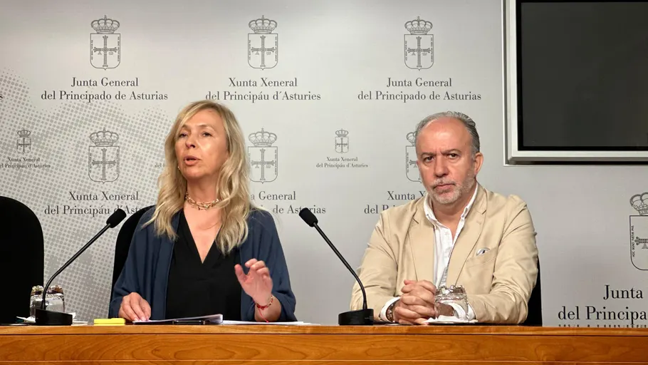 Sara Álvarez Rouco y Gonzalo Centeno.