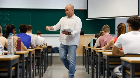 Imagen de archivo de estudiantes durante las Pruebas de Acceso a la Universidad Imagen de archivo de estudiantes durante las Pruebas de Acceso a la Universidad