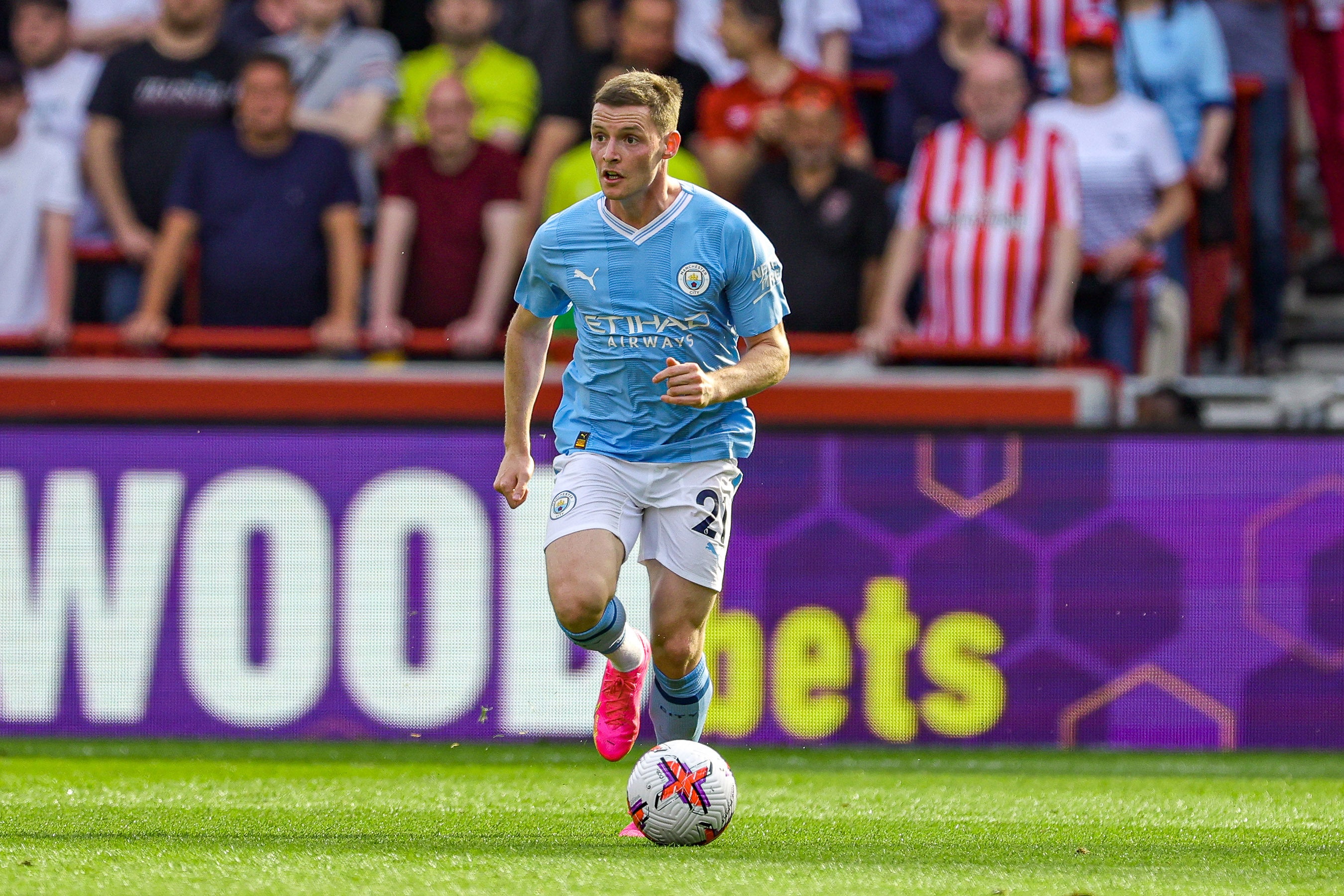 La Real Sociedad ficha al lateral izquierdo Sergio Gómez La Real Sociedad ficha al lateral izquierdo Sergio Gómez