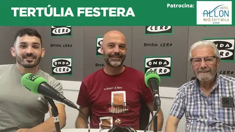 Pau Buforn, Jau Lloret i Jaume Galiana en la tertúlia festera en 'Música Pólvora i Desembarc' Pau Buforn, Jau Lloret i Jaume Galiana en la tertúlia festera en 'Música Pólvora i Desembarc'