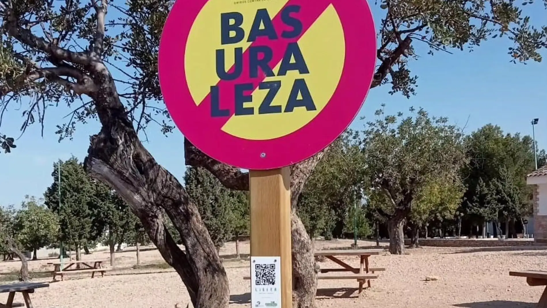 La Junta presenta una campaña de sensibilización contra la basuraleza en zonas de baño del Jerte y La Vera