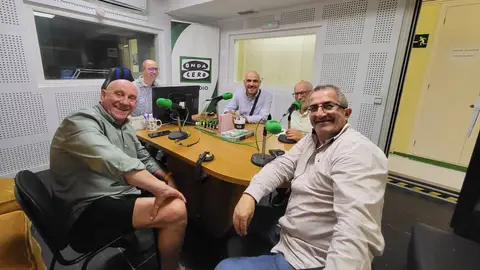 Tertulia de Más de uno ourense Tertulia de Más de uno ourense