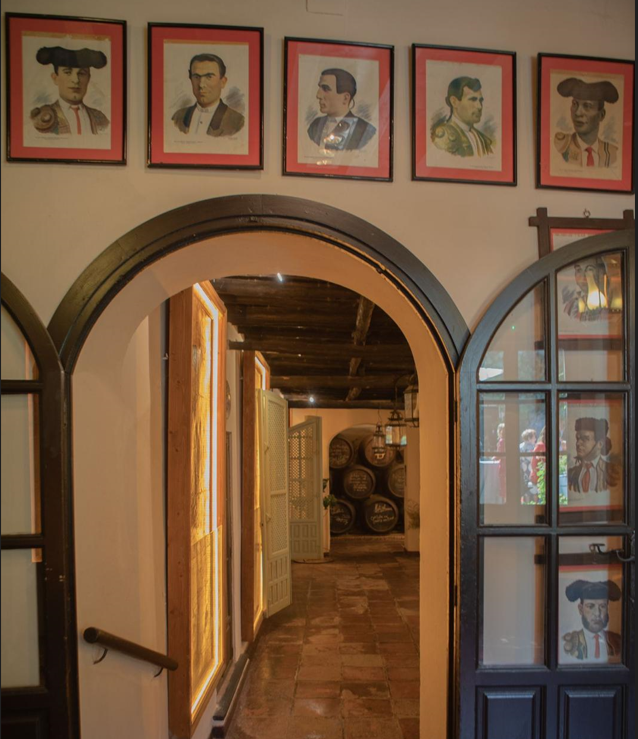 Bodegas Campos, desde 1908. Bodegas Campos, desde 1908.