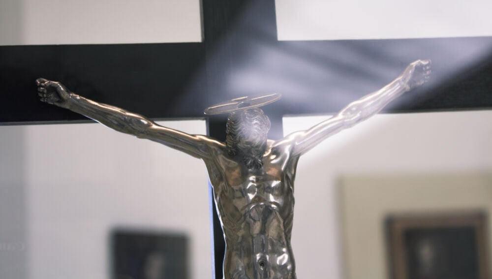 Este Cristo de plata se atribuye a Miguel Ángel