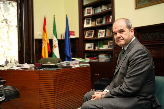 El Constitucional perdona al expresidente andaluz Manuel Chaves parte de la prevaricación de los 'ERE' El Constitucional perdona al expresidente andaluz Manuel Chaves parte de la prevaricación de los 'ERE'