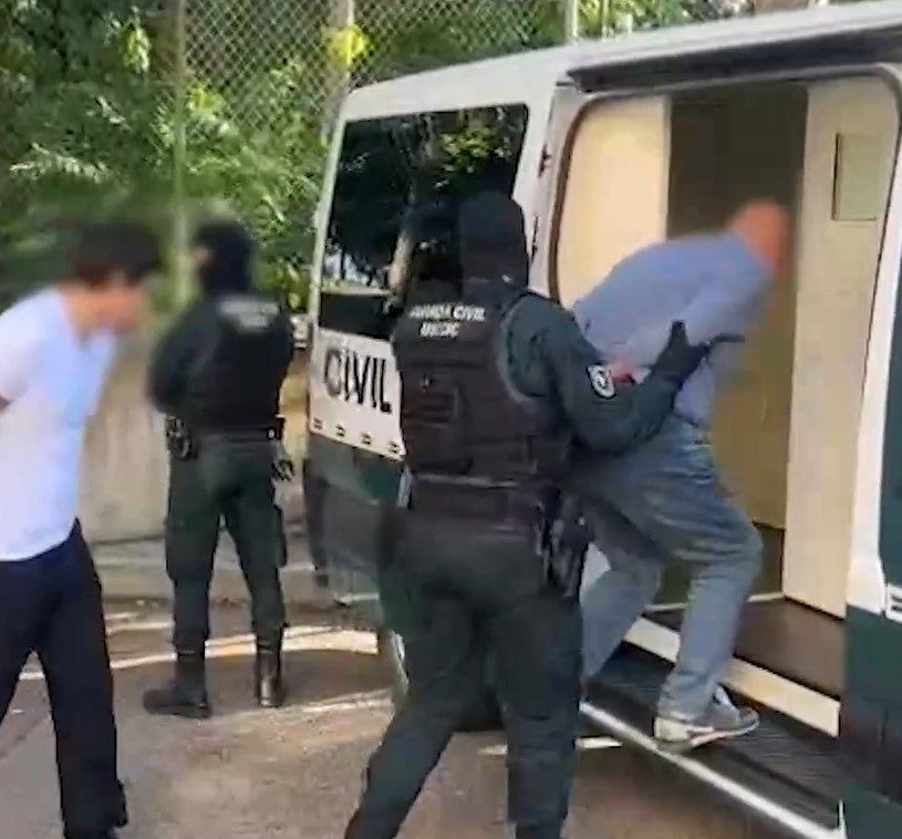 Cinco detenidos por intentar secuestrar a dos personas en Majadahonda Cinco detenidos por intentar secuestrar a dos personas en Majadahonda