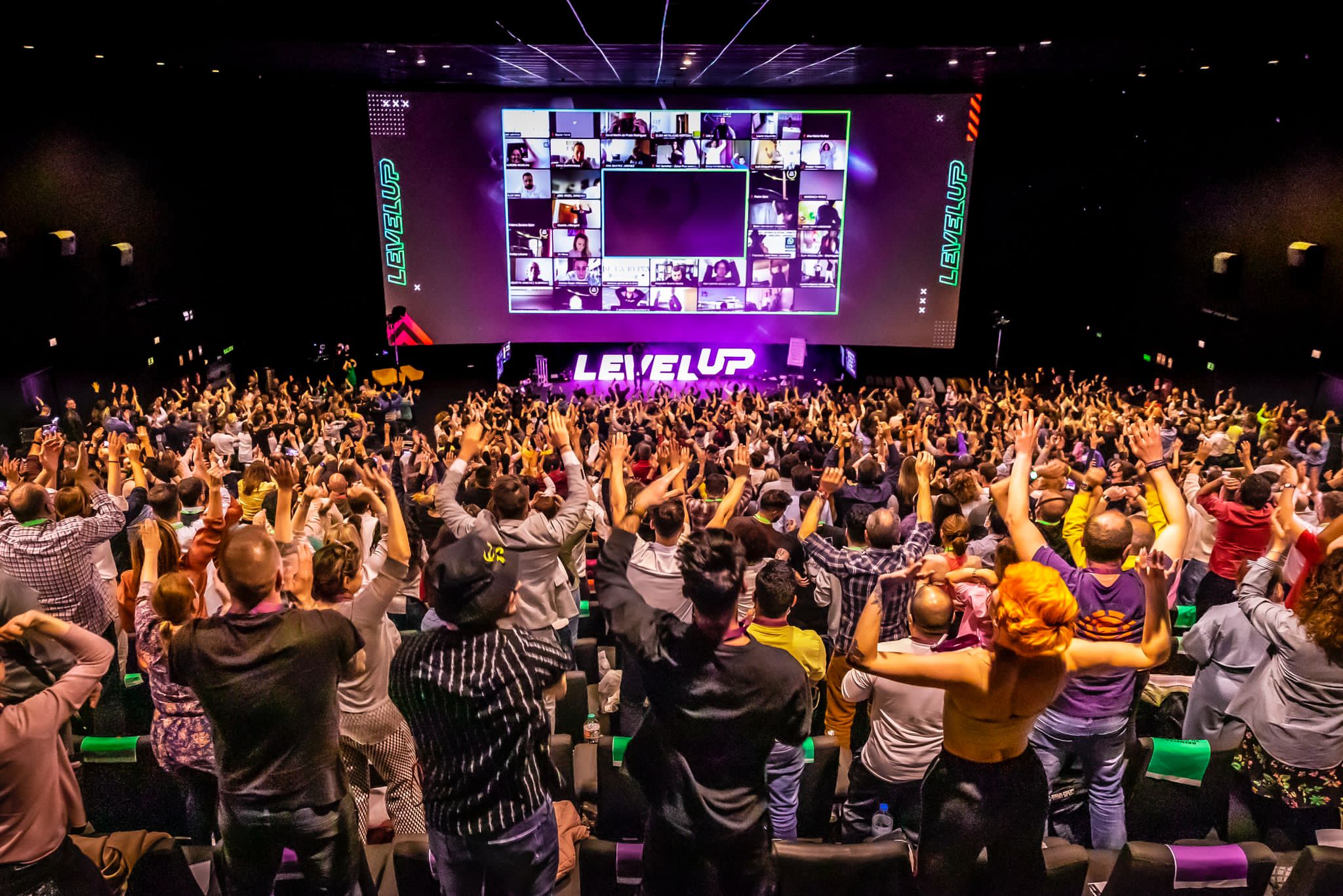 Puntapiedra en Alicante, acoge este jueves 18 la gala anual Live 100k, organizada por Level UP Puntapiedra en Alicante, acoge este jueves 18 la gala anual Live 100k, organizada por Level UP