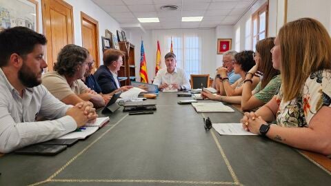 El Gobierno de La Vila, con Gent, duplica la cuantía del contrato de servicio de limpieza y recogida de residuos El Gobierno de La Vila, con Gent, duplica la cuantía del contrato de servicio de limpieza y recogida de residuos