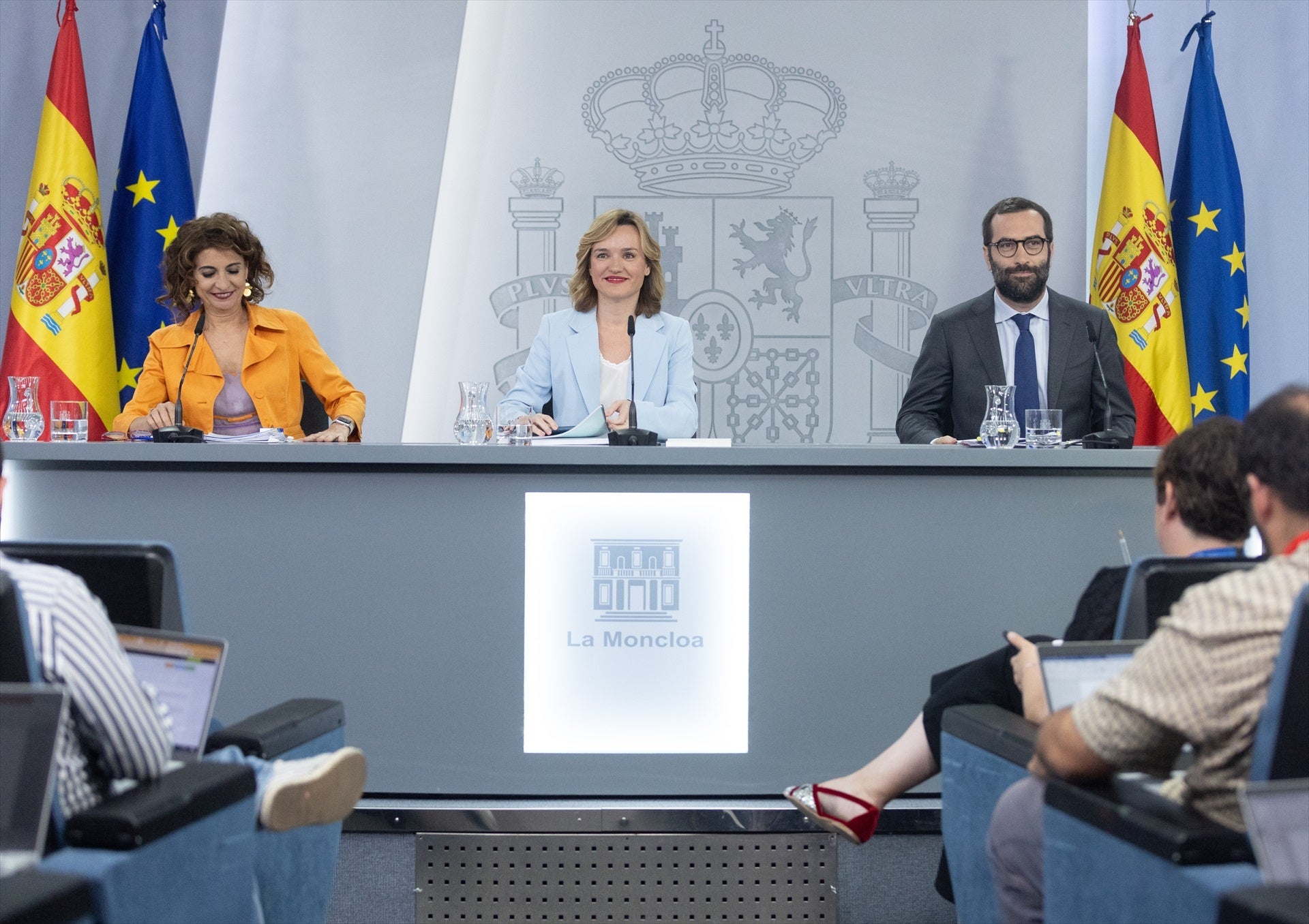 El Gobierno eleva cuatro décimas su previsión de PIB para este año y tres décimas la de 2025 El Gobierno eleva cuatro décimas su previsión de PIB para este año y tres décimas la de 2025