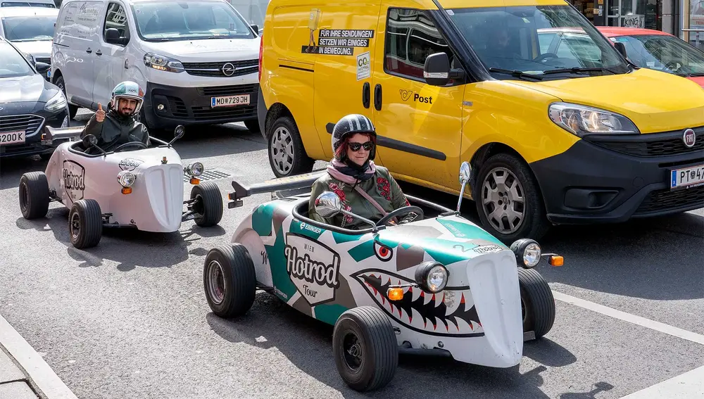 Una ruta en hot rod es otra forma distinta de conocer Viena Una ruta en hot rod es otra forma distinta de conocer Viena