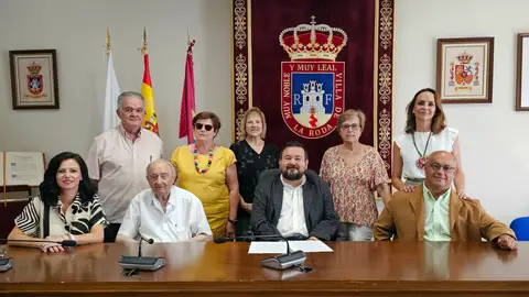 El Ayuntamiento de La Roda recibe el premio ‘Accesibilidad 2024’ de Cocemfe Albacete El Ayuntamiento de La Roda recibe el premio ‘Accesibilidad 2024’ de Cocemfe Albacete