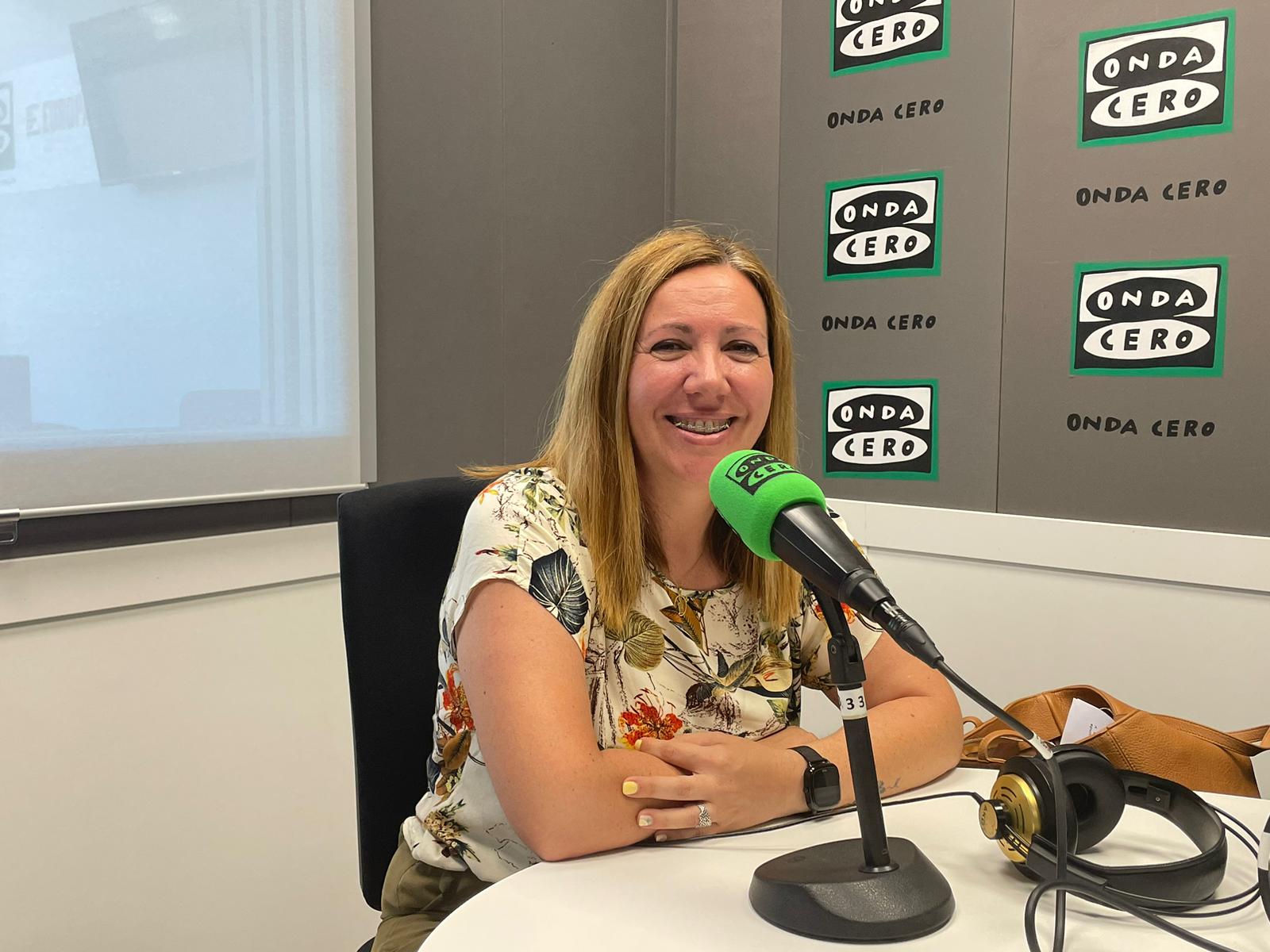 La edil Ana Alcázar nos cuenta cómo nos afectará la nueva ampliación del servicio de limpieza de la Vila La edil Ana Alcázar nos cuenta cómo nos afectará la nueva ampliación del servicio de limpieza de la Vila