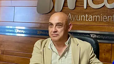 Luis López. Luis López
