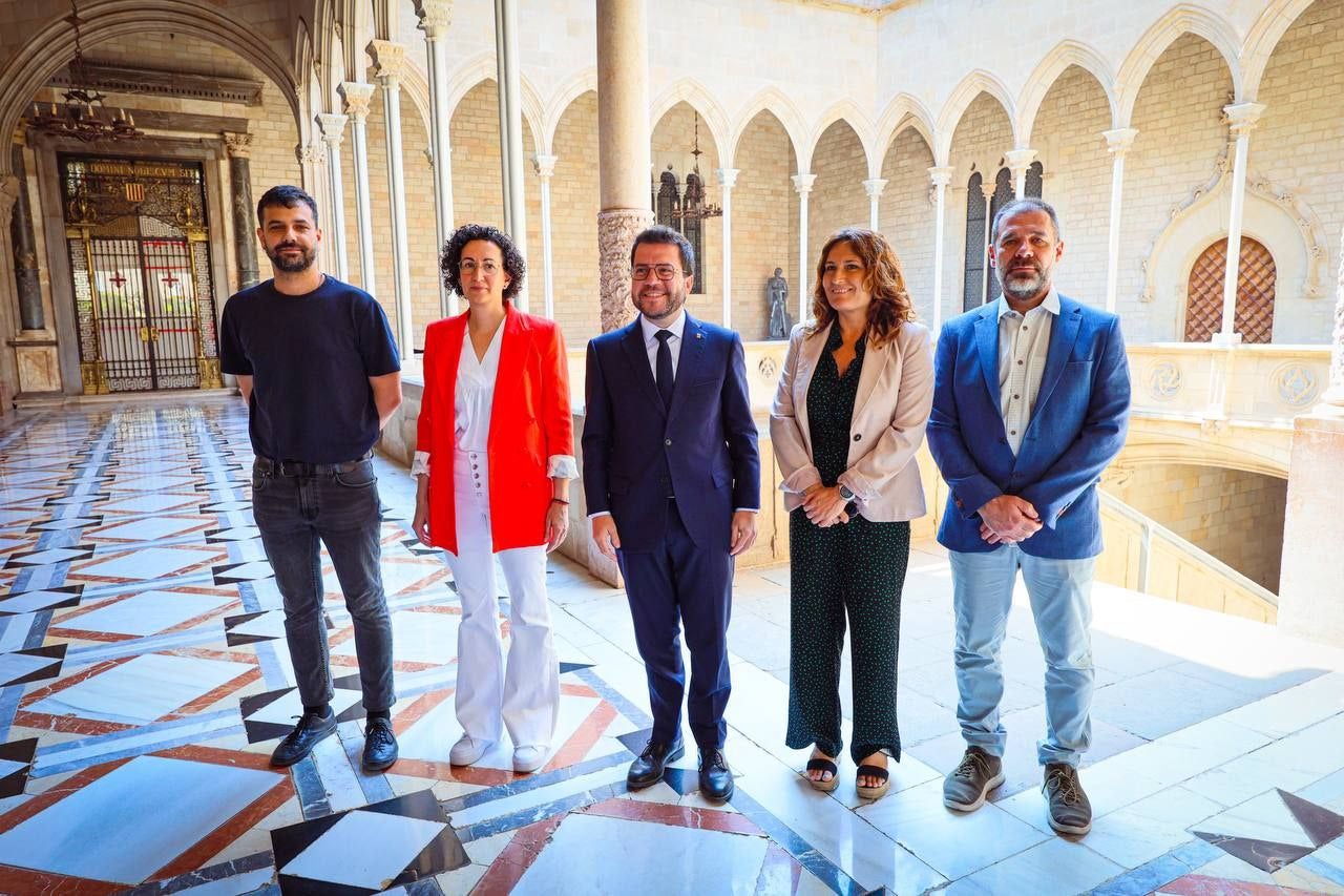 Aragonès veu en el retorn de Marta Rovira un “punt d’inflexió” per al referèndum Aragonès veu en el retorn de Marta Rovira un “punt d’inflexió” per al referèndum