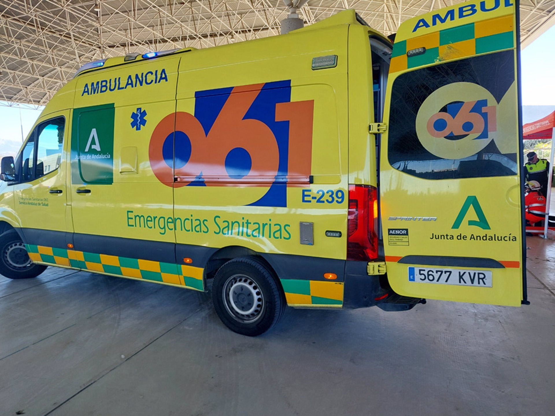 Fallece un trabajador al caerse de un tejado en Los Gallardos mientras realizaba labores de mantenimiento Fallece un trabajador al caerse de un tejado en Los Gallardos mientras realizaba labores de mantenimiento