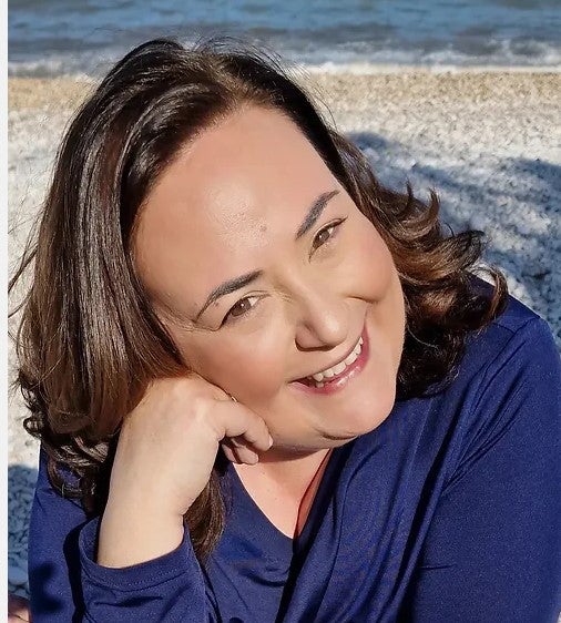 La escritora Victoria Daboise presenta dos novelas en El Albir La escritora Victoria Daboise presenta dos novelas en El Albir