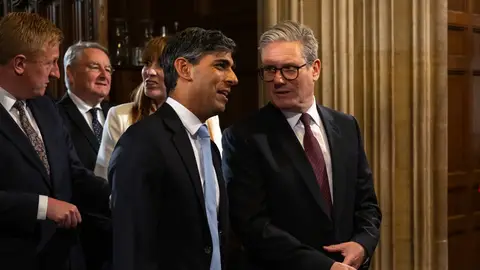 Starmer aboga por una "renovación nacional" tras 14 años de "caos" conservador Starmer aboga por una "renovación nacional" tras 14 años de "caos" conservador