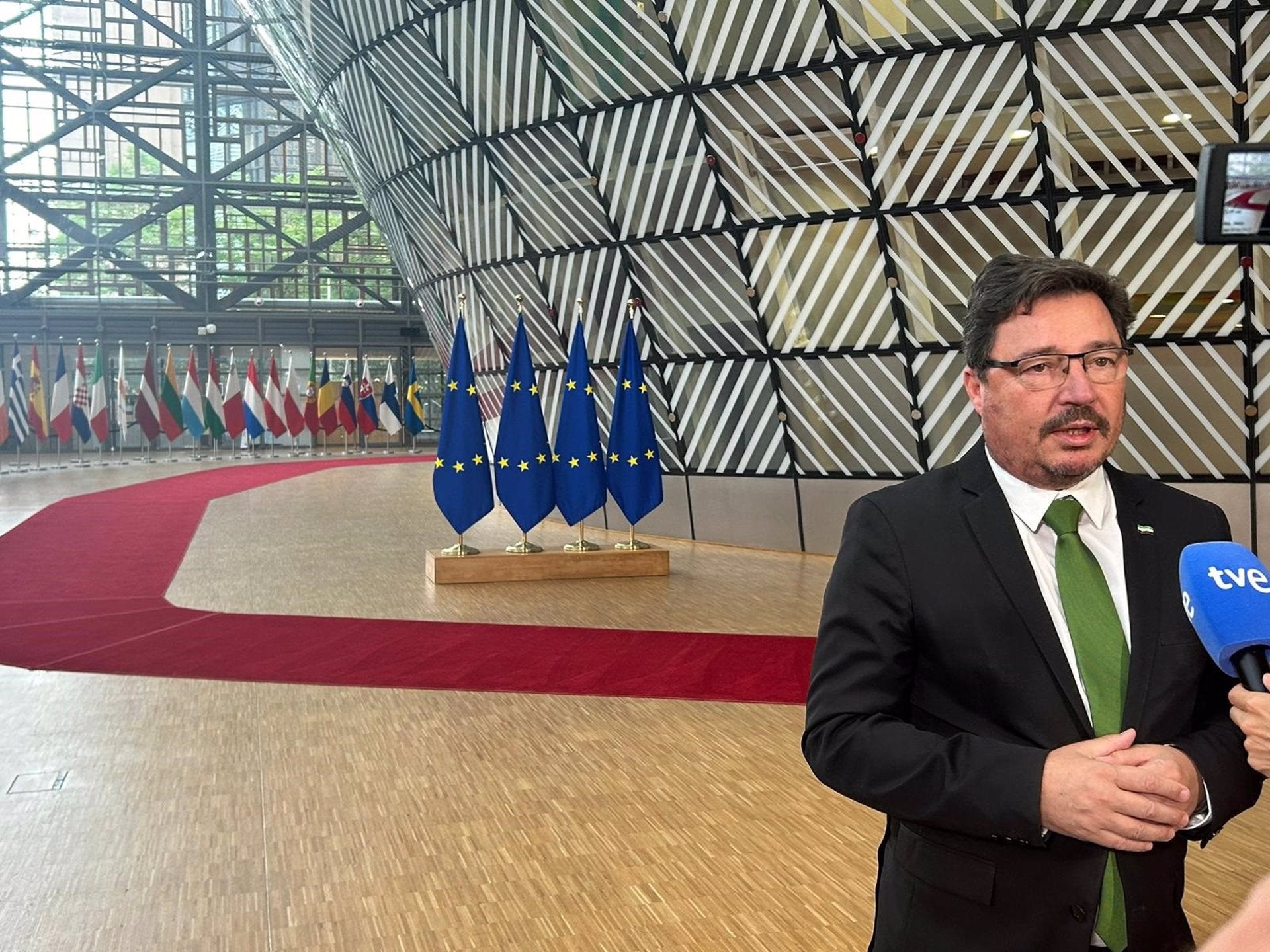 El Consejero Santamaría solicita ante el Consejo de la UE un impulso a la integración de la discapacidad en el mercado de trabajo El Consejero Santamaría solicita ante el Consejo de la UE un impulso a la integración de la discapacidad en el mercado de trabajo