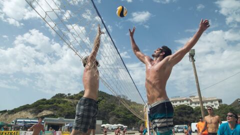 Abiertas las inscripciones para el 4x4 de Voley Playa de La Cala de Finestrat