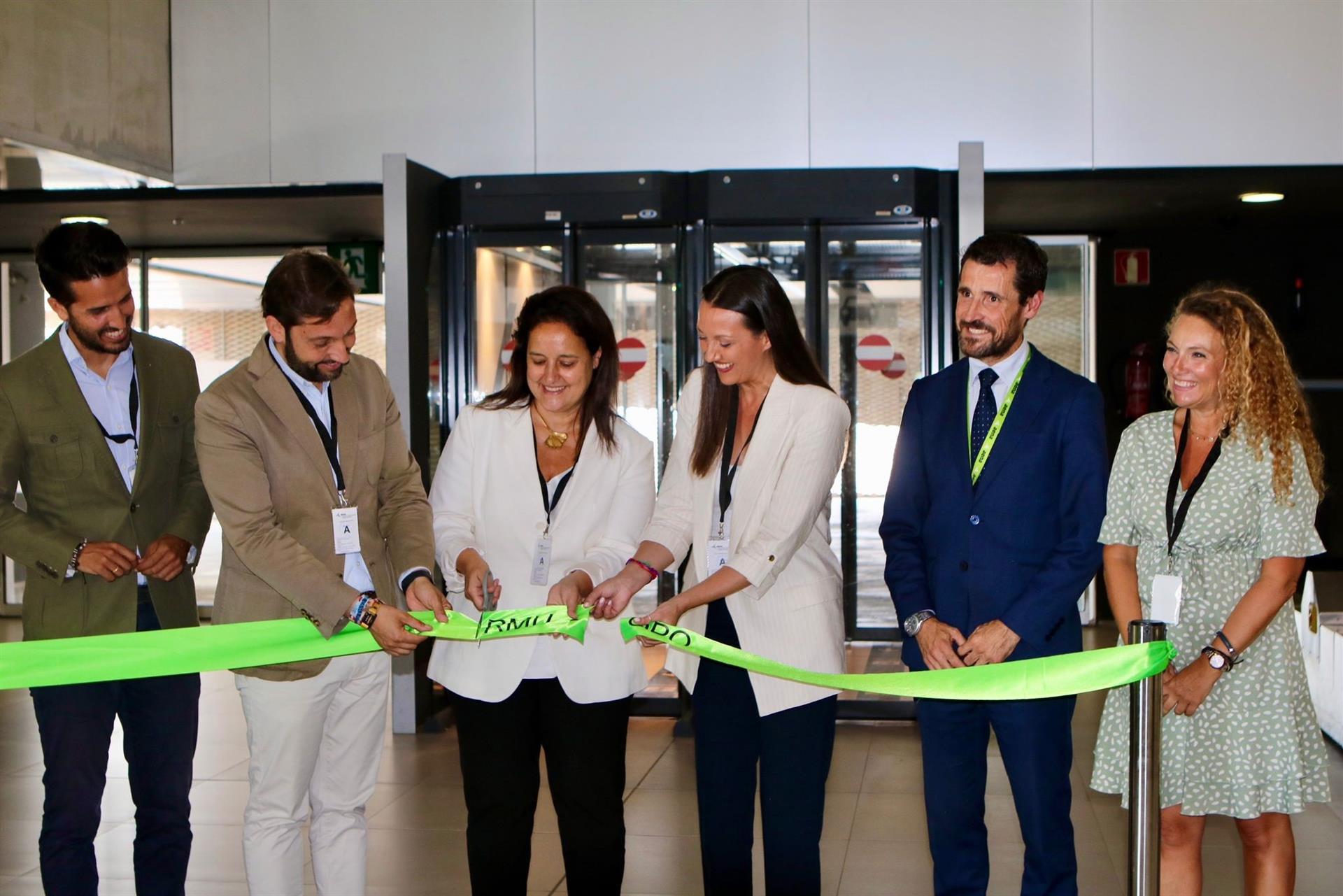 El Aeropuerto Internacional de la Región de Murcia estrena vuelo directo con Oporto El Aeropuerto Internacional de la Región de Murcia estrena vuelo directo con Oporto
