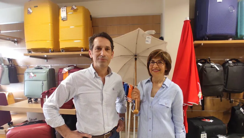 David y Rosalía, de Paraguas Carballo David y Rosalía, de Paraguas Carballo
