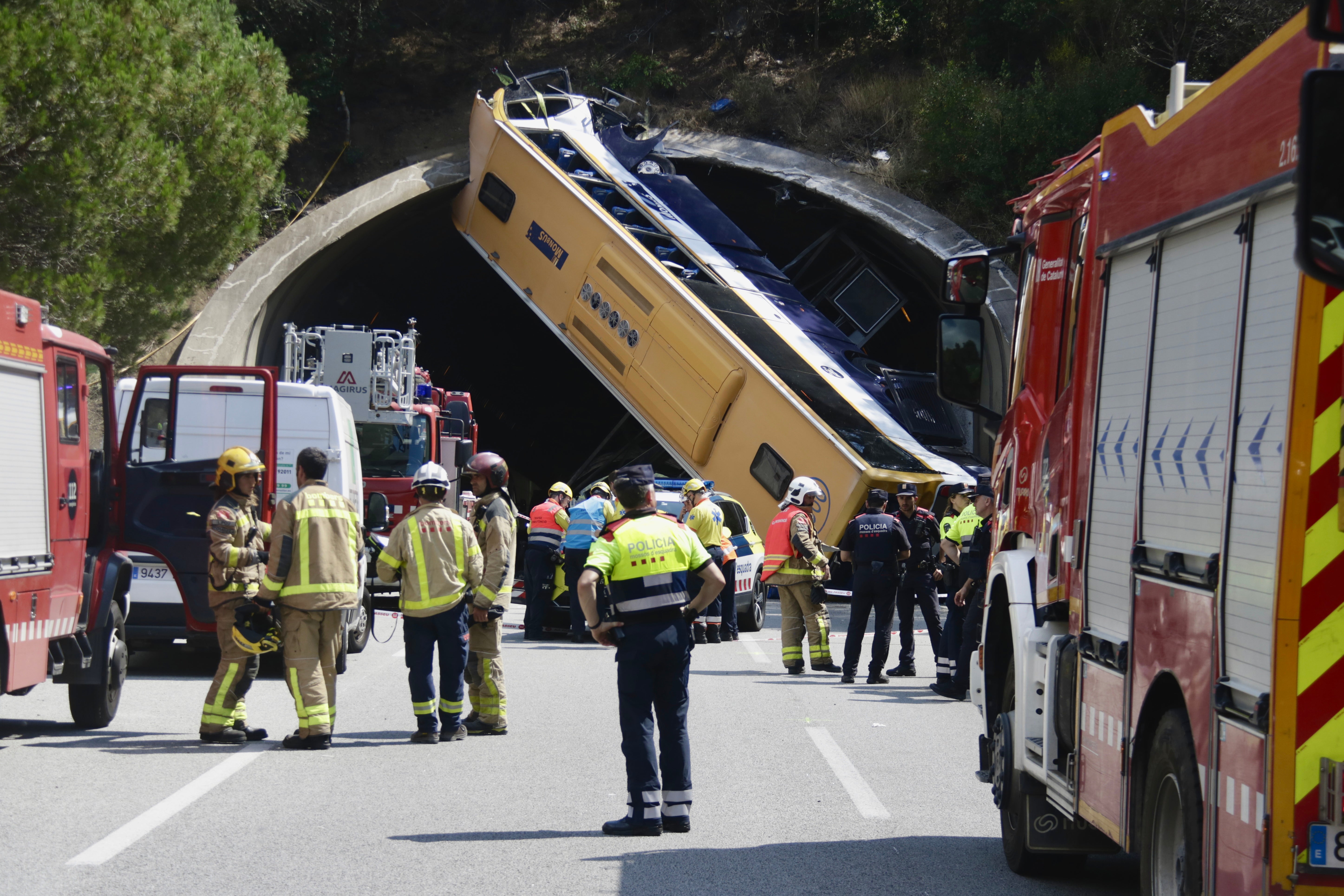 El Servei Català de Trànsit assegura que els accidents amb vehicles pesants són una "situació puntual" El Servei Català de Trànsit assegura que els accidents amb vehicles pesants són una "situació puntual"