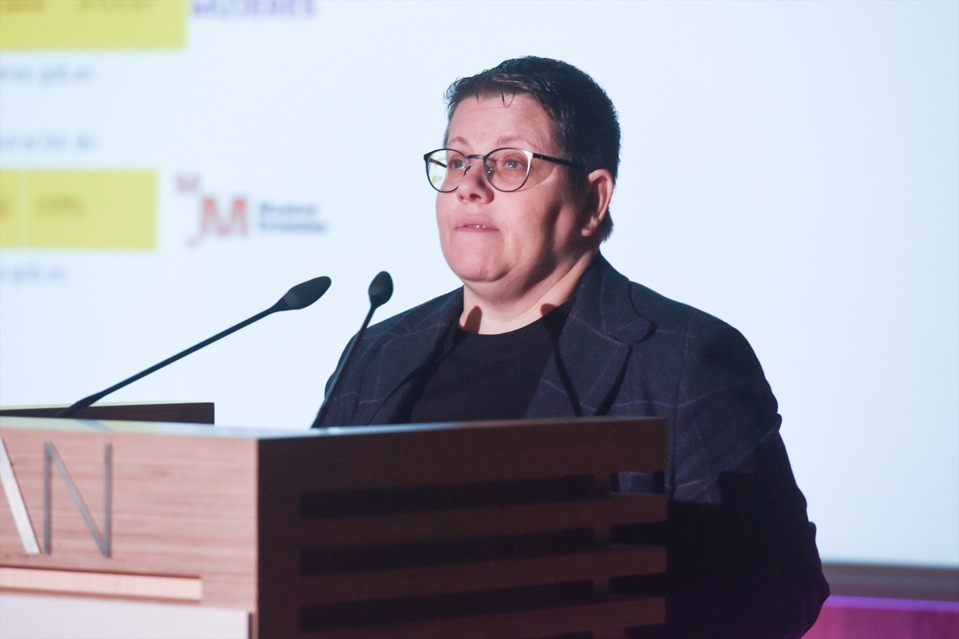 Igualdad pide "paciencia" y "tiempo" para que la directora del Instituto de las Mujeres dé explicaciones sobre los contratos Igualdad pide "paciencia" y "tiempo" para que la directora del Instituto de las Mujeres dé explicaciones sobre los contratos
