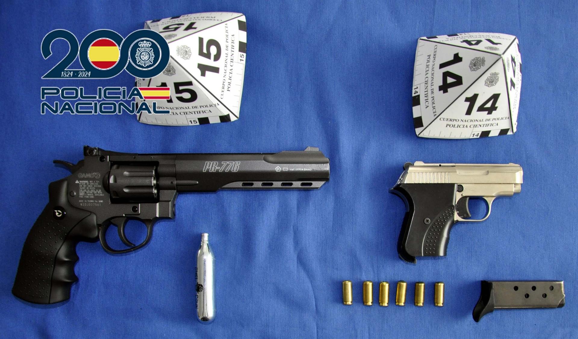 Tres jóvenes detenidos por secuestrar y amenazar con una pistola a otro en Almendralejo Tres jóvenes detenidos por secuestrar y amenazar con una pistola a otro en Almendralejo