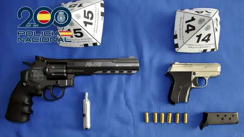 Tres jóvenes detenidos por secuestrar y amenazar con una pistola a otro en Almendralejo Tres jóvenes detenidos por secuestrar y amenazar con una pistola a otro en Almendralejo