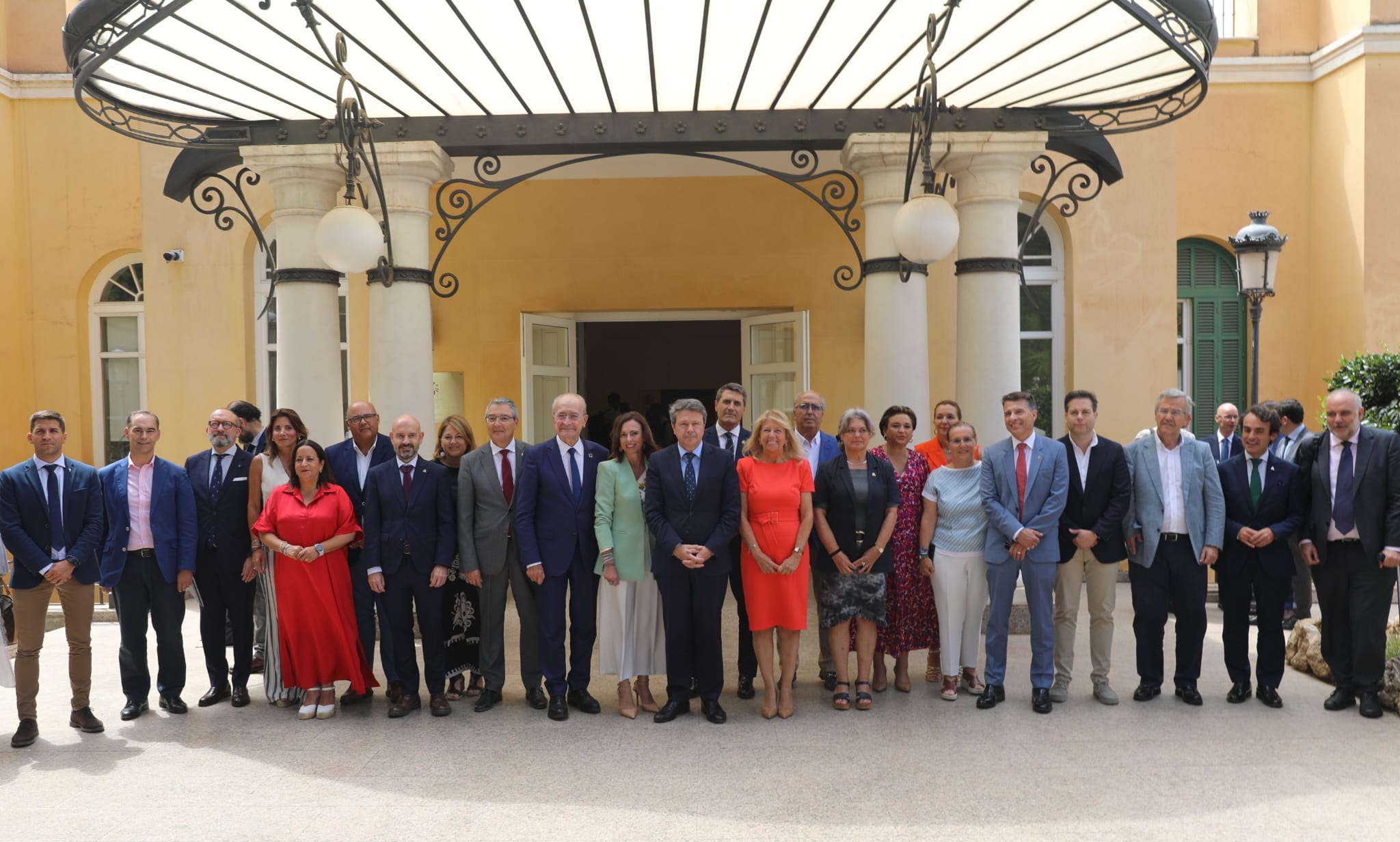 El Gobierno central encargará un estudio de viabilidad sobre el tren litoral El Gobierno central encargará un estudio de viabilidad sobre el tren litoral