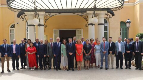 Reuni&oacute;n tren litoral