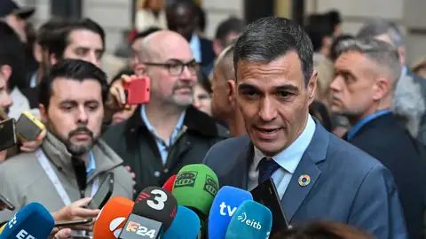 Sánchez reacciona a la declaración de Aldama: "Menuda inventada" de "este personaje" Sánchez reacciona a la declaración de Aldama: "Menuda inventada" de "este personaje"