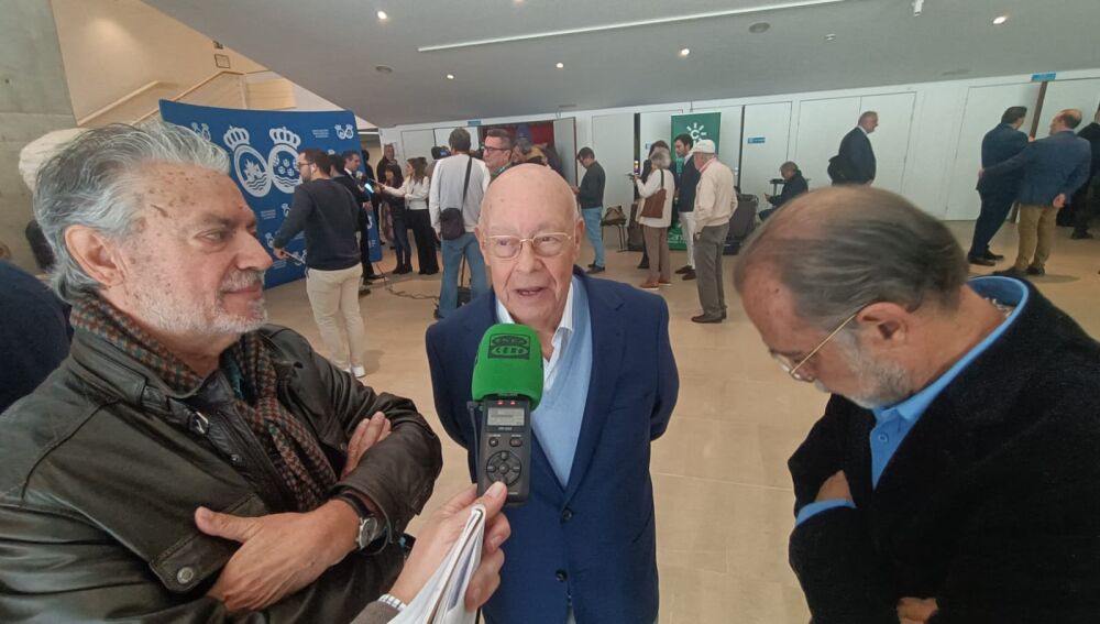 Programa Especial Más de Uno Huelva desde el acto de entrega de medallas de la provincia 2024