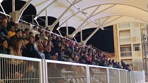 Fiesta anoche en el Nou Pla con el enfrentamiento entre el Atlético Jonense y el Villajoyosa CF Fiesta anoche en el Nou Pla con el enfrentamiento entre el Atlético Jonense y el Villajoyosa CF