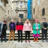 Integrantes da Marcha Mundial das Mulleres de Ourense