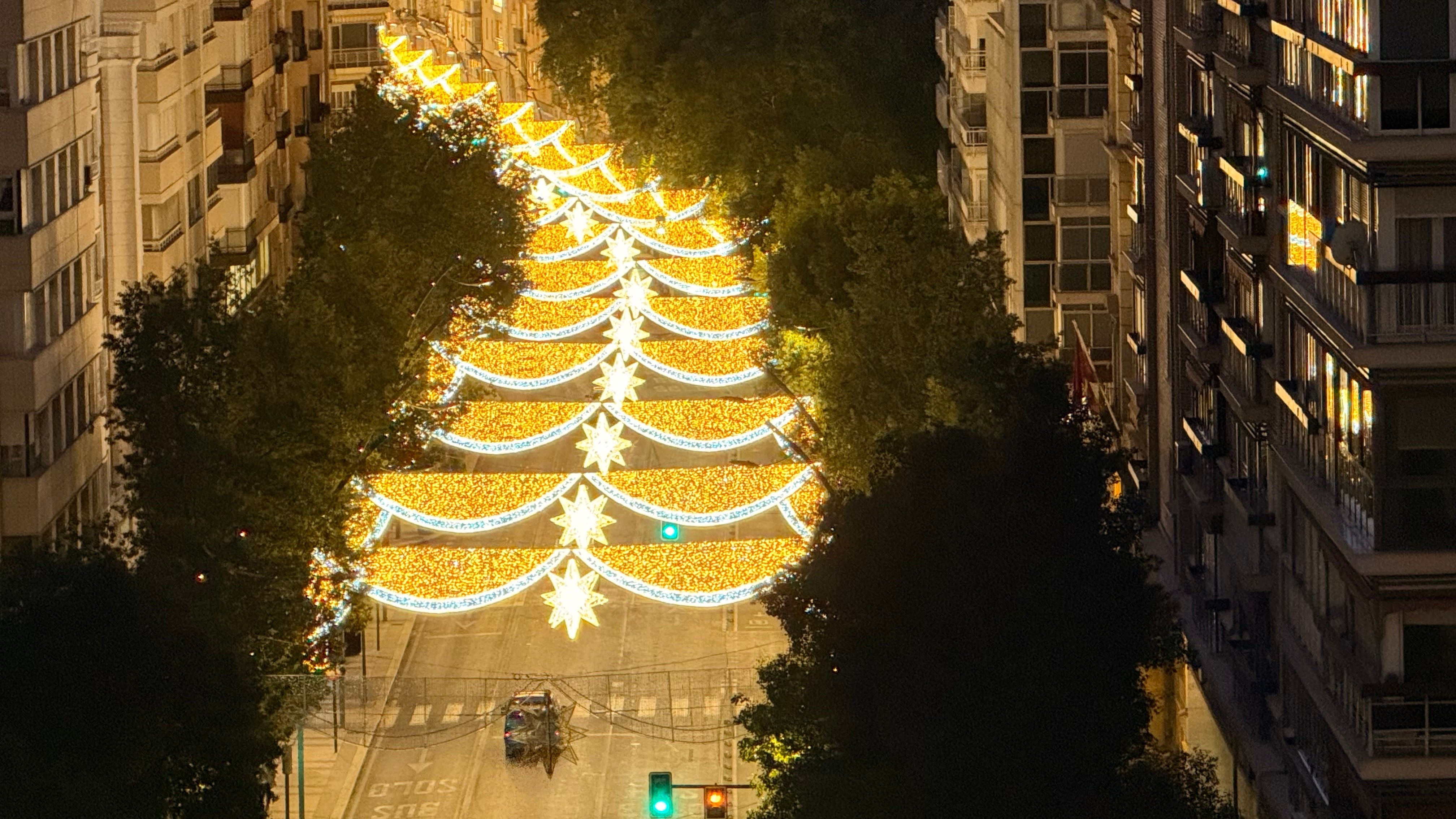 Cuándo se encienden las luces de Navidad en Murcia 2024: las mejores calles para verlas Cuándo se encienden las luces de Navidad en Murcia 2024: las mejores calles para verlas