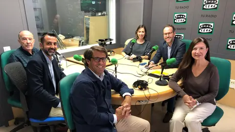 José Rúiz, Samuel Rúiz, Juan de Dios Navarro, Esther Díez y Héctor Díez con Mayte Vilaseca José Rúiz, Samuel Rúiz, Juan de Dios Navarro, Esther Díez y Héctor Díez con Mayte Vilaseca