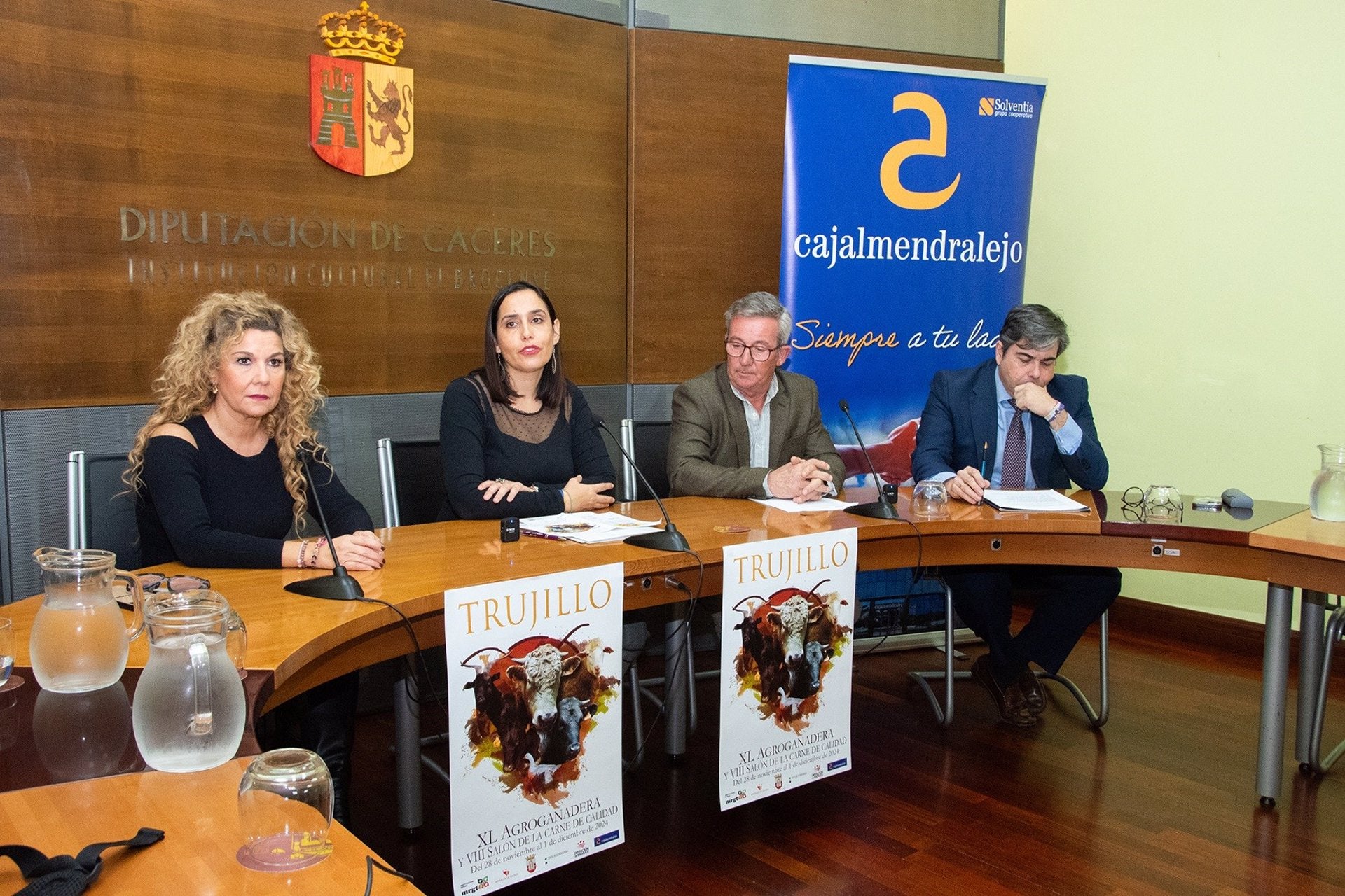 Casi mil cabezas de ganado se darán cita desde el 28 de noviembre en una Feria Agroganadera de Trujillo marcada por la lengua azul Casi mil cabezas de ganado se darán cita desde el 28 de noviembre en una Feria Agroganadera de Trujillo marcada por la lengua azul