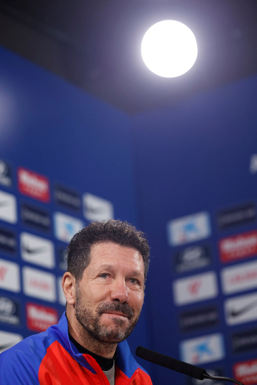 Simeone cumple 700 partidos ante el Alavés Simeone cumple 700 partidos ante el Alavés