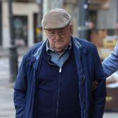 El acusado Pau Rigo a su llegada al juicio, en la Audiencia Provincial de Palma de Mallorca.