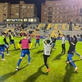 El Orihuela CF viaja a Jaén para enfrentarse a un Linares Deportivo en horas bajas