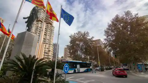 Benidorm realiza un estudio para planificar la renovación de infraestructuras hidráulicas de la segunda fase de la avenida Mediterráneo Benidorm realiza un estudio para planificar la renovación de infraestructuras hidráulicas de la segunda fase de la avenida Mediterráneo